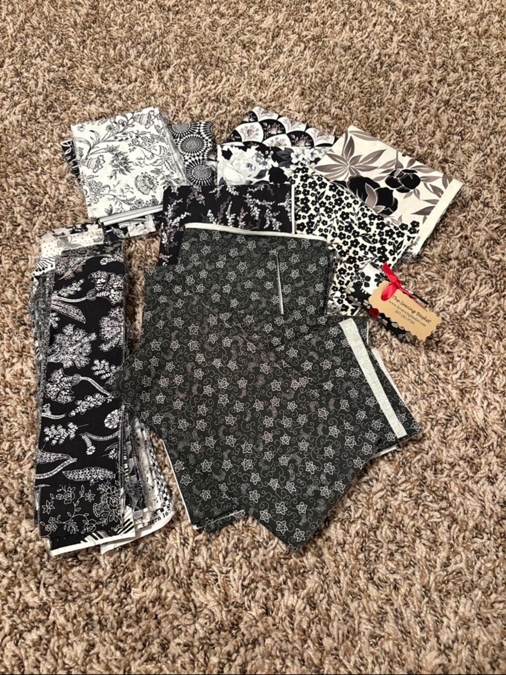 Black & White Floral Fabric Squares - Assorted Quilting Prints